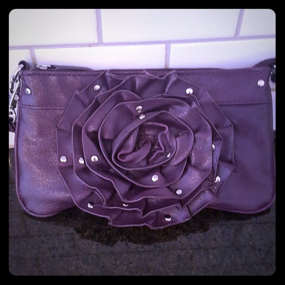 Handbags - Wristlet/clutch